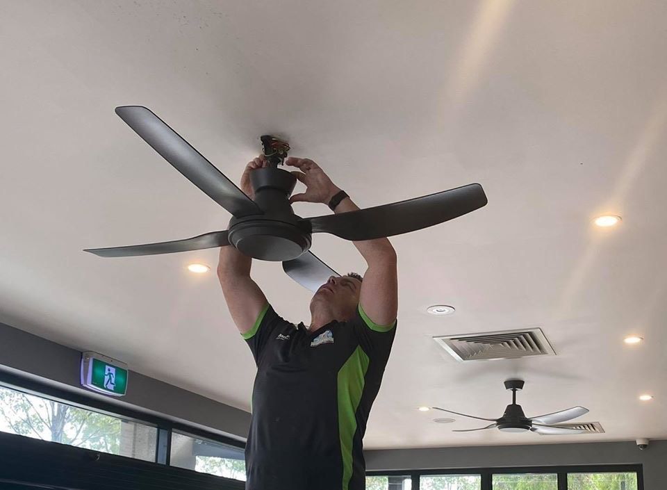 highest rated morayfield electrician